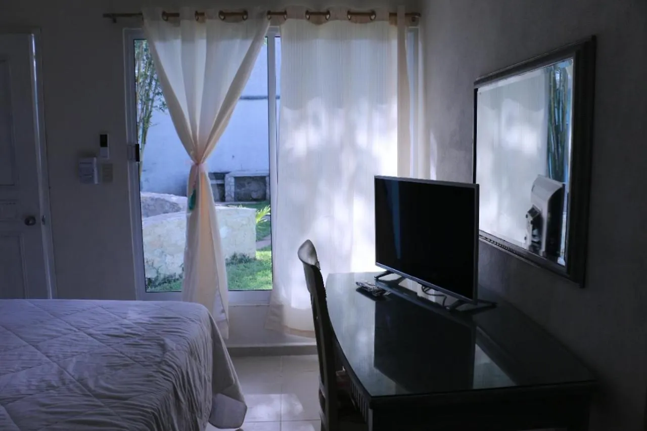 Charming 5-Bed Villa In Cancun Mexico